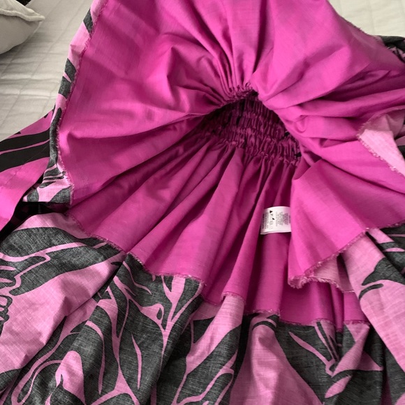 Beautiful Hawaiian woman’s dress free size - Picture 6 of 13